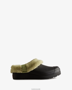 Hunter Black/Wild Green NF426260 Women Play Vegan Shearling Insulated Clogs